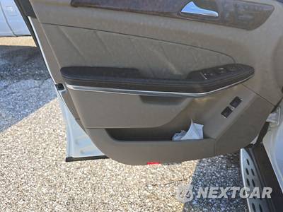2015 Mercedes-Benz GL 550 4MATIC - zdjęcie 9 z 33 - miniatura