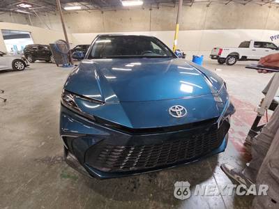 2025 Toyota Camry SE - zdjęcie 2 z 21 - miniatura
