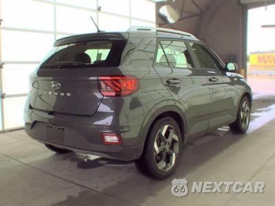 2025 Hyundai Venue SEL - zdjęcie 4 z 28 - miniatura