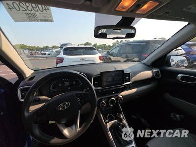 2025 Hyundai Venue SEL - zdjęcie 11 z 21 - miniatura