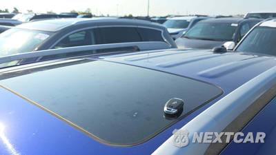 2025 Hyundai Venue SEL - zdjęcie 17 z 21 - miniatura