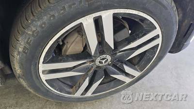 2020 Mercedes-Benz GLC 300 - zdjęcie 27 z 30 - miniatura