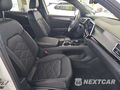 2025 Volkswagen Atlas Cross Sport 2.0T SE w/Technology - zdjęcie 8 z 27 - miniatura
