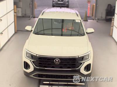 2025 Volkswagen Atlas Cross Sport 2.0T SE w/Technology - zdjęcie 2 z 27 - miniatura