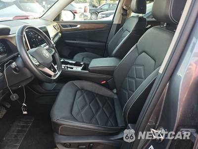 2025 Volkswagen Atlas 2.0T SE w/Technology - zdjęcie 7 z 26 - miniatura