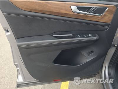2025 Volkswagen Atlas 2.0T SE w/Technology - zdjęcie 9 z 35 - miniatura