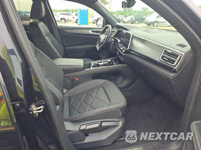 2025 Volkswagen Atlas Cross Sport 2.0T SE w/Technology - zdjęcie 8 z 25 - miniatura