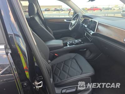 2025 Volkswagen Atlas 2.0T SE w/Technology - zdjęcie 8 z 36 - miniatura