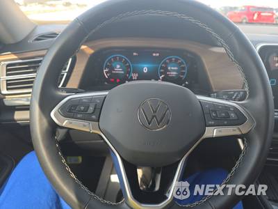 2025 Volkswagen Atlas 2.0T SE w/Technology - zdjęcie 10 z 36 - miniatura