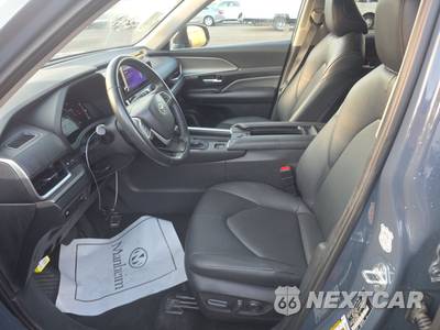 2025 Toyota Grand Highlander XLE - zdjęcie 7 z 33 - miniatura