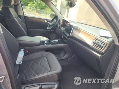 2025 Volkswagen Atlas 2.0T SE w/Technology - zdjęcie 8 z 20 - miniatura