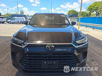 2025 Toyota Grand Highlander XLE - zdjęcie 2 z 25 - miniatura