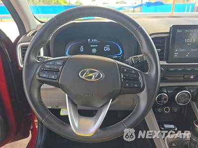 2025 Hyundai Venue SEL - zdjęcie 10 z 28 - miniatura