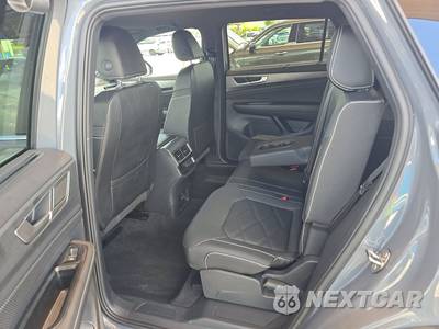 2025 Volkswagen Atlas Cross Sport 2.0T SE w/Technology - zdjęcie 13 z 22 - miniatura