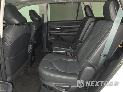 2024 Toyota Grand Highlander Limited - zdjęcie 13 z 27 - miniatura