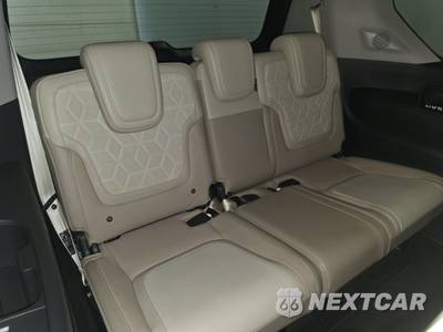 2025 Nissan Armada Platinum - zdjęcie 14 z 21 - miniatura