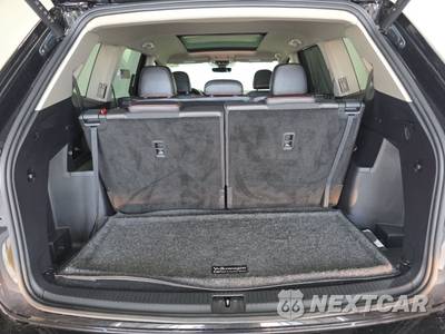 2024 Volkswagen Atlas 2.0T Peak Edition SE w/Technology - zdjęcie 17 z 23 - miniatura