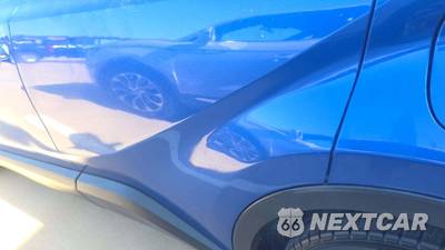 2018 Toyota C-HR XLE - zdjęcie 19 z 22 - miniatura