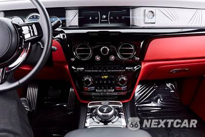 2021 Rolls-Royce Phantom - zdjęcie 78 z 92 - miniatura