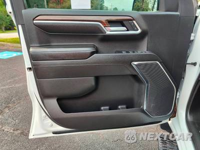 2022 Chevrolet Silverado 1500 LT Crew Cab Short Bed 1LT - zdjęcie 23 z 44 - miniatura