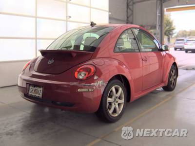 2010 Volkswagen New Beetle Coupe Hatchback - zdjęcie 4 z 34 - miniatura
