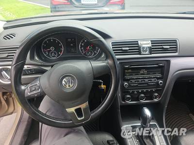 2015 Volkswagen Passat 1.8T Wolfsburg Edition - zdjęcie 11 z 31 - miniatura