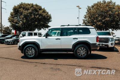 2025 Toyota Land Cruiser - zdjęcie 4 z 50 - miniatura