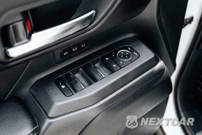 2025 Toyota Land Cruiser - zdjęcie 21 z 50 - miniatura
