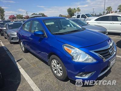 2016 Nissan Versa SV - zdjęcie 3 z 41 - miniatura