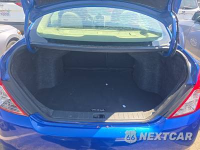 2016 Nissan Versa SV - zdjęcie 17 z 41 - miniatura