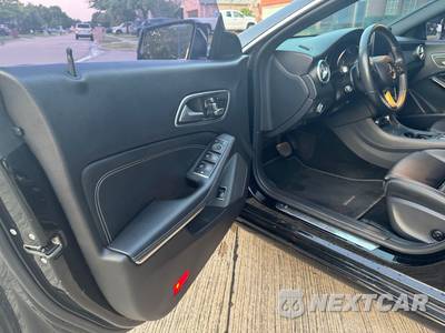 2018 Mercedes-Benz CLA 250 - zdjęcie 19 z 32 - miniatura