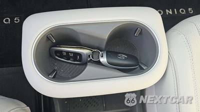 2023 Hyundai IONIQ 5 SEL - zdjęcie 24 z 32 - miniatura