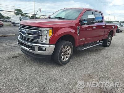 2017 Ford Super Duty F-350 Lariat Crew Cab Medium Bed