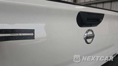2020 Nissan TITAN XD SV Crew Cab Medium Bed - zdjęcie 20 z 25 - miniatura