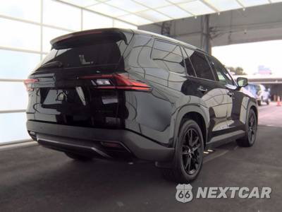 2025 Toyota Grand Highlander Limited - zdjęcie 4 z 22 - miniatura