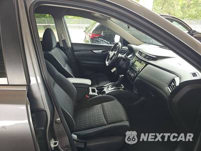 2018 Nissan Rogue SV - zdjęcie 8 z 41 - miniatura