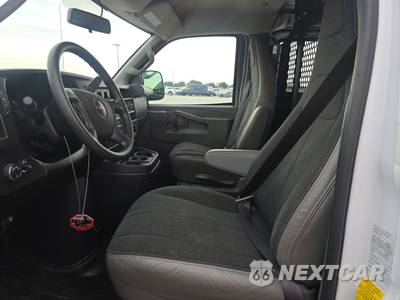 2025 GMC Savana 2500 Cargo Van 1WT 135.0" WB - zdjęcie 7 z 27 - miniatura