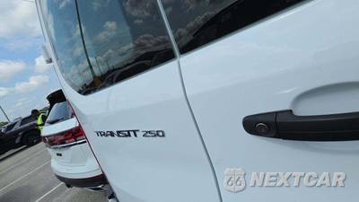 2025 Ford Transit 250 Cargo Van Low Roof 130.0" WB - zdjęcie 27 z 34 - miniatura