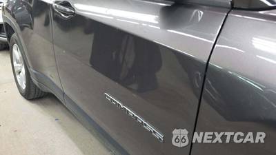 2020 Jeep Compass Latitude - zdjęcie 24 z 30 - miniatura