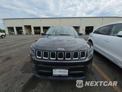 2020 Jeep Compass Latitude - zdjęcie 2 z 30 - miniatura