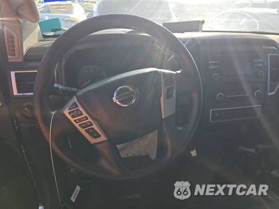 2018 Nissan TITAN S Crew Cab Short Bed - zdjęcie 8 z 13 - miniatura