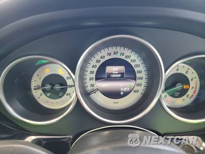 2014 Mercedes-Benz CLS 550 - zdjęcie 12 z 27 - miniatura