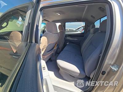2006 Toyota Tacoma PreRunner Crew Cab Medium Bed - zdjęcie 13 z 30 - miniatura