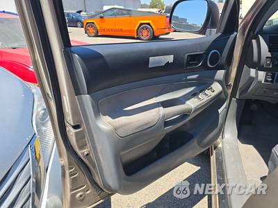 2006 Toyota Tacoma PreRunner Crew Cab Medium Bed - zdjęcie 9 z 30 - miniatura