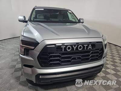 2024 Toyota Sequoia SR5 - zdjęcie 2 z 25 - miniatura