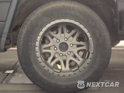 2010 Toyota FJ Cruiser w/Rear Doors - zdjęcie 10 z 41 - miniatura