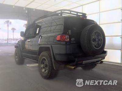 2010 Toyota FJ Cruiser w/Rear Doors - zdjęcie 8 z 41 - miniatura