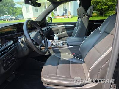2025 Cadillac Escalade Premium Luxury 1SB - zdjęcie 13 z 23 - miniatura