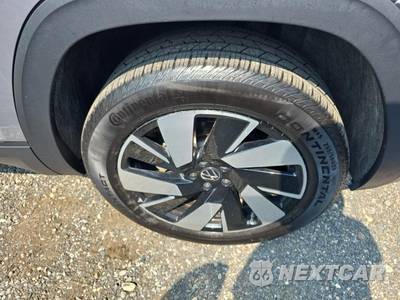 2025 Volkswagen Atlas Cross Sport 2.0T SE w/Technology - zdjęcie 11 z 22 - miniatura