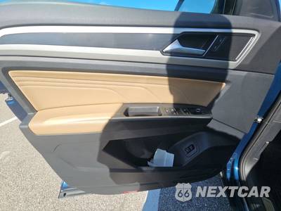 2022 Volkswagen Atlas Cross Sport 2.0T SEL R-Line - zdjęcie 9 z 19 - miniatura
